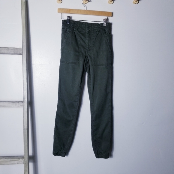 AMERICAN EAGLE OUTFITTERS SOFT DARK OLIVE GREEN JOGGERS SIZE 4 - Picture 1 of 12